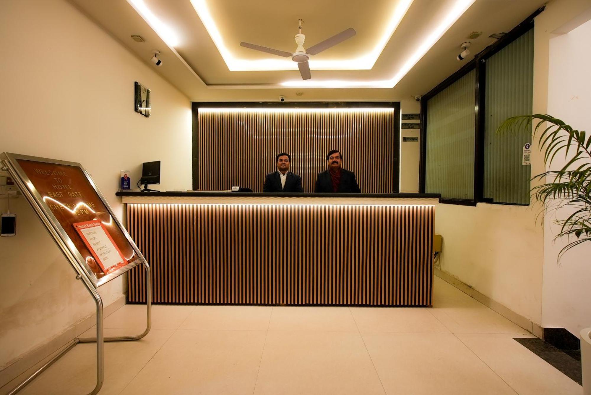 Dazzling East Gate Hotel Agra  Buitenkant foto
